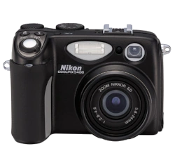Nikon Coolpix 5400 camera