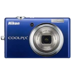 Nikon Coolpix S570 camera