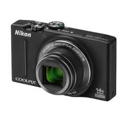 Nikon Coolpix S8200 camera