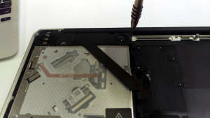 MacBook Pro A1278 Disassembly Guide Step 20