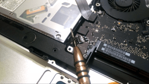 MacBook Pro A1297 Disassembly Guide Step 14
