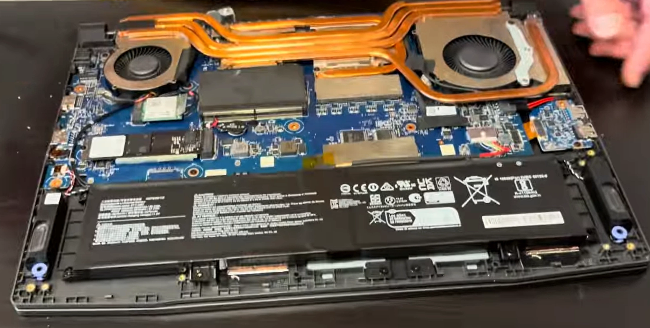 asus-rog-zephyrus-m16-disassembly-guide-how-to-replace-ram-ssd-battery-fix-lcd-scree