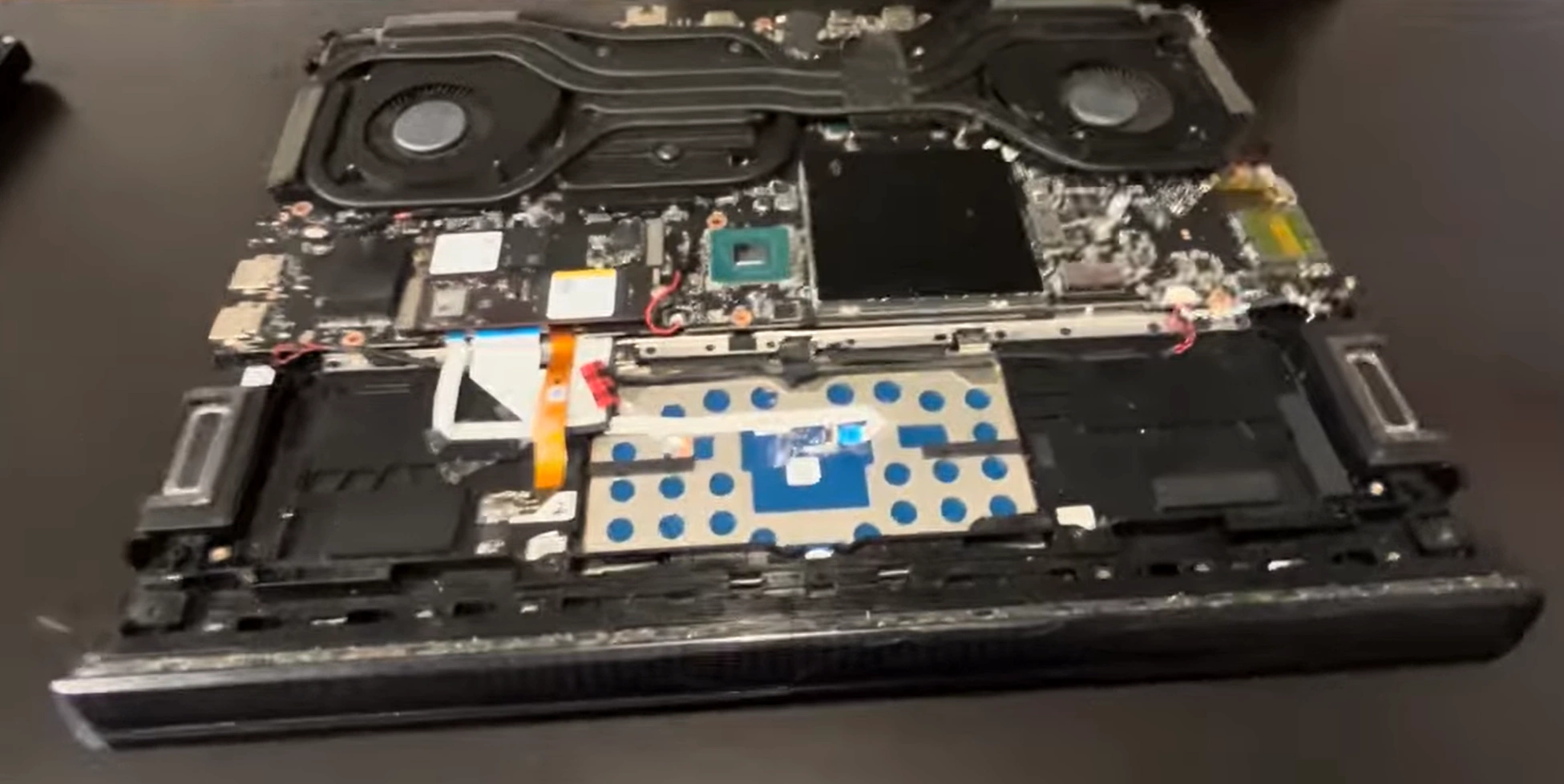 asus-rog-zephyrus-m16-disassembly-guide-how-to-replace-ram-ssd-battery-fix-lcd-scree