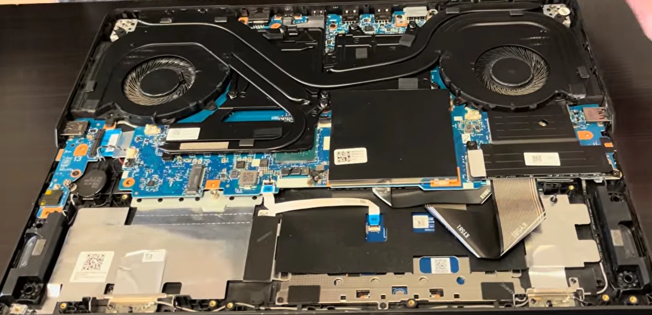 lenovo-legion-5-16irx8-complete-teardown-upgrade-ram-ssd-lcd-more-sell-laptop-for-cash-online