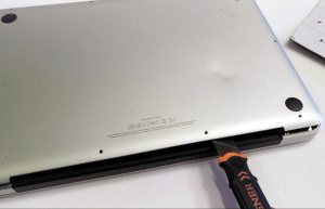 MacBook Pro A1278 Disassembly Guide Step 2