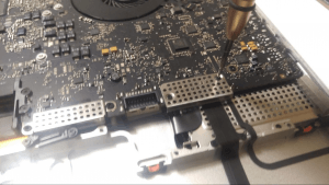 MacBook Pro A1297 Disassembly Guide Step 12
