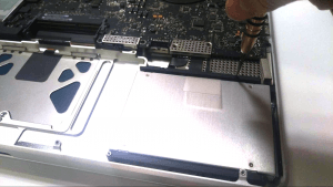 MacBook Pro A1297 Disassembly Guide Step 8