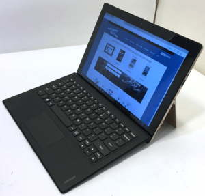 Lenovo Miix 700 Tablet Right Angle