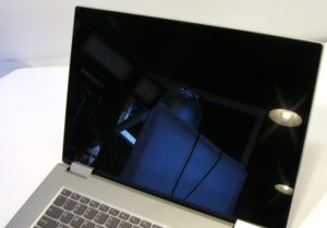 Lenovo Yoga 720 Laptop Display