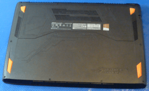 Asus GL502VMK Bottom